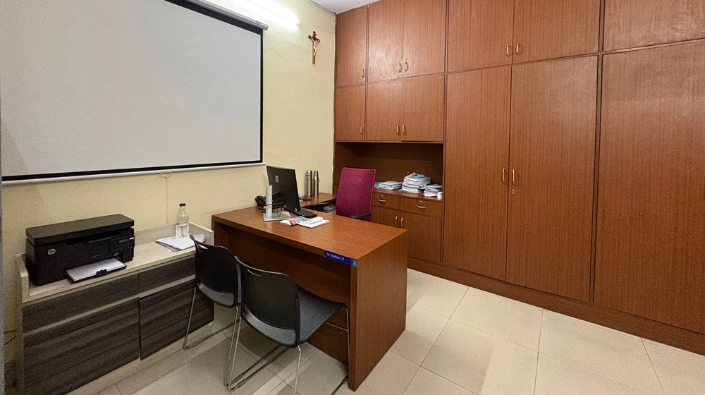 Research Centre – image 5
